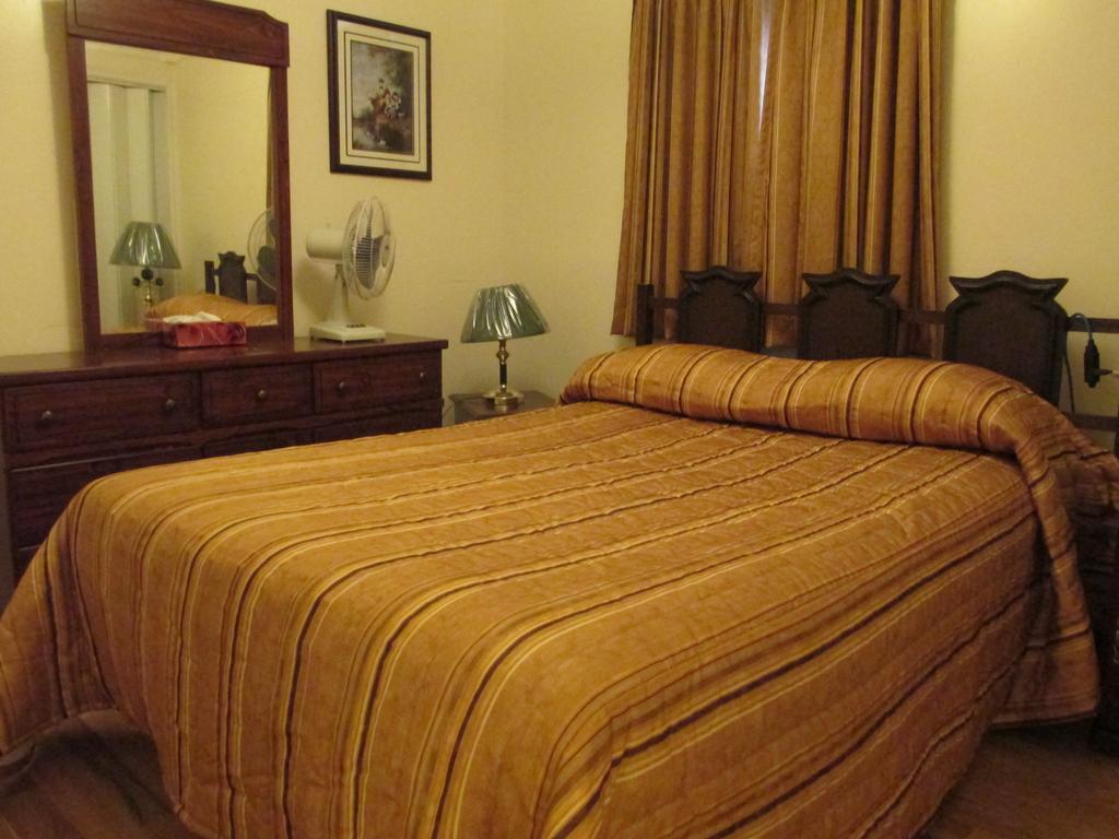 Comerford'S Ocean View Suites Holyrood